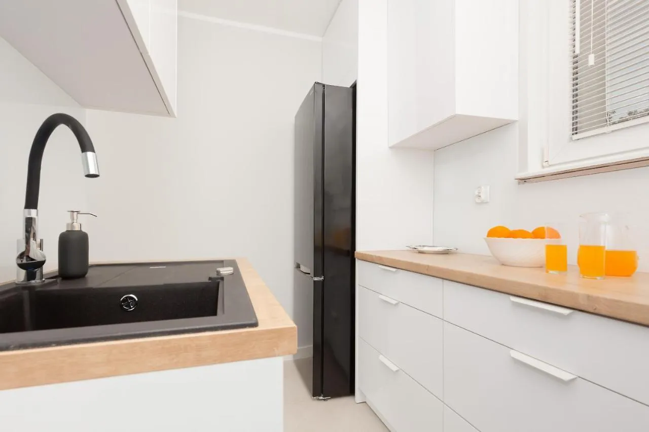 Two-Bedroom Apartament Gdansk 650 M Brzezno Beach By Noclegi Renters 0*,  Polsko