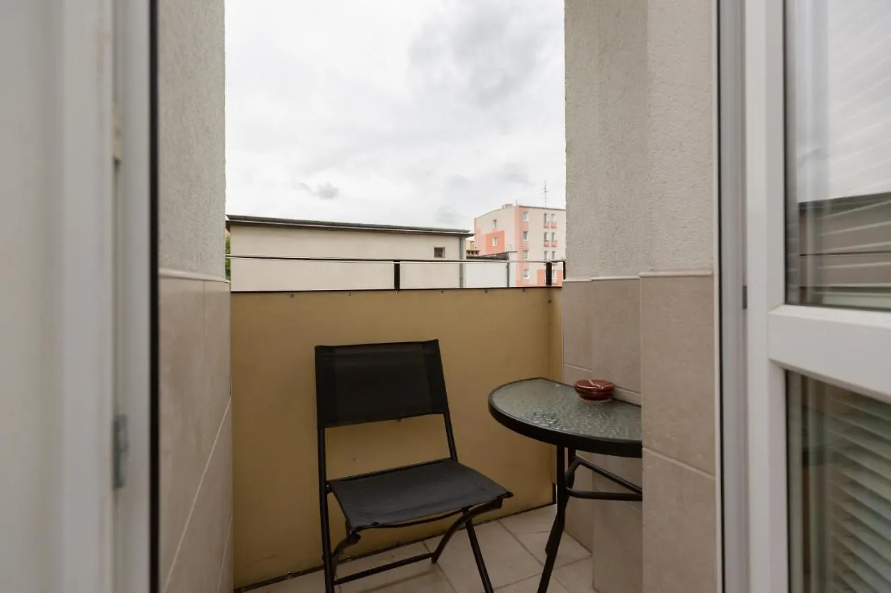 Two-Bedroom Apartament Gdansk 650 M Brzezno Beach By Noclegi Renters Apartmán